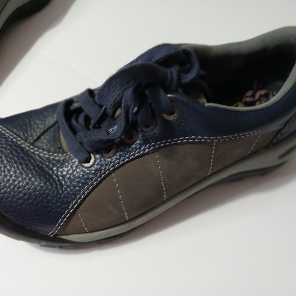 Keen Women's Navy and Gray Sneakers - Picture 4 of 8